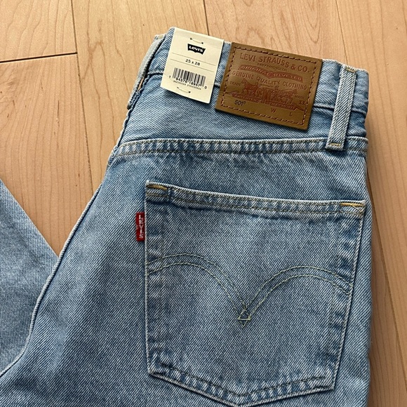 BNWT- Levi’s Premium 501 Original Cropped Light Wash Jeans (25/28) - Picture 5 of 12